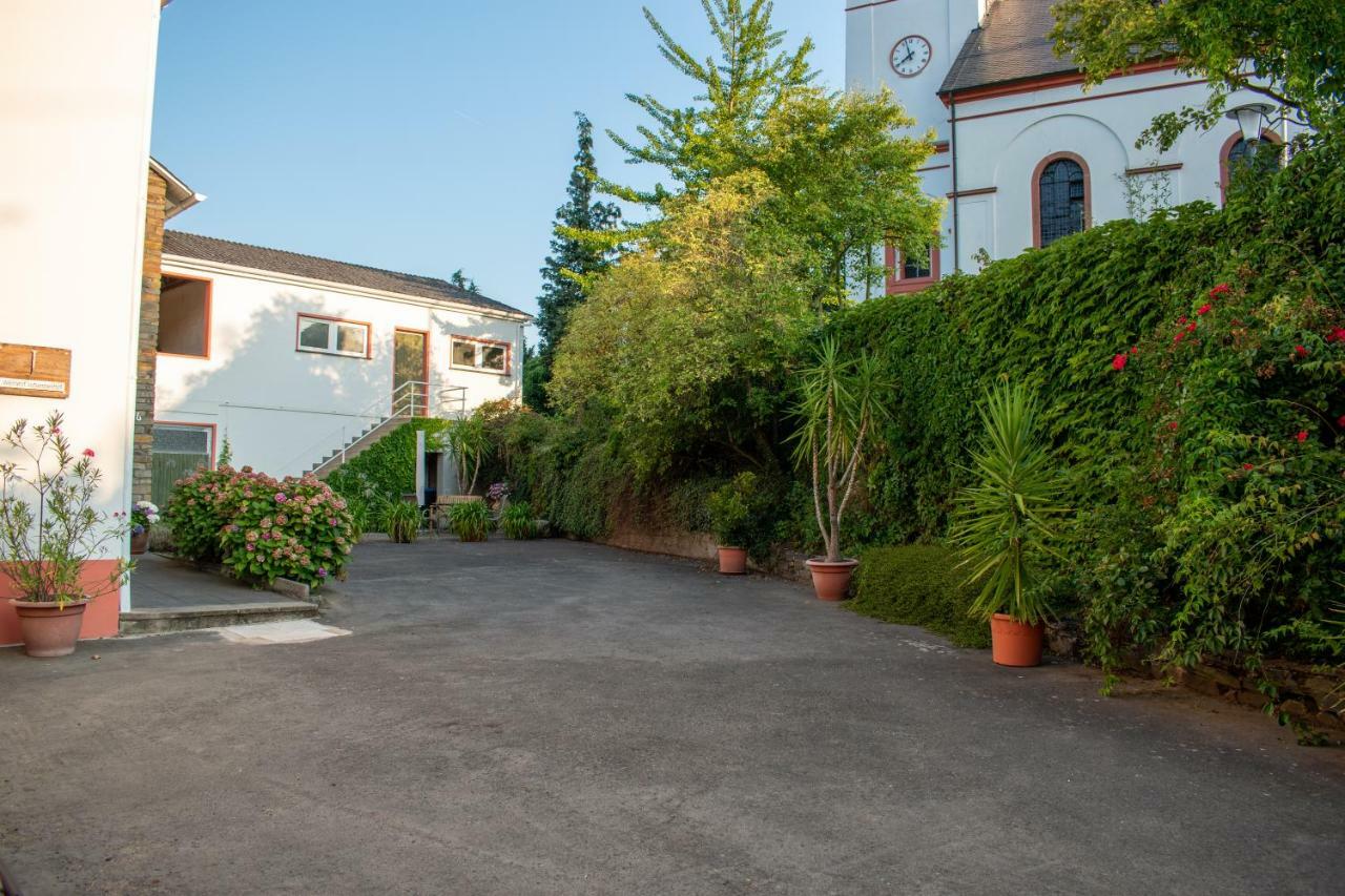 Weingut Johanneshof Minheim Exterior photo